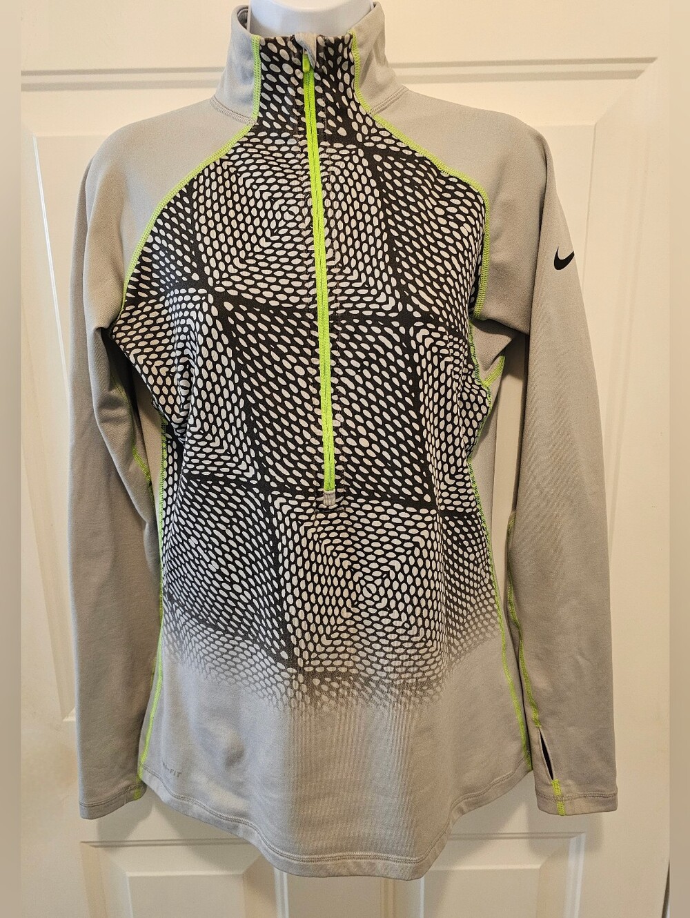 Nike Pro Thermal Geometric 1/2 Zip Pullover Thumbholes Gray Black Large